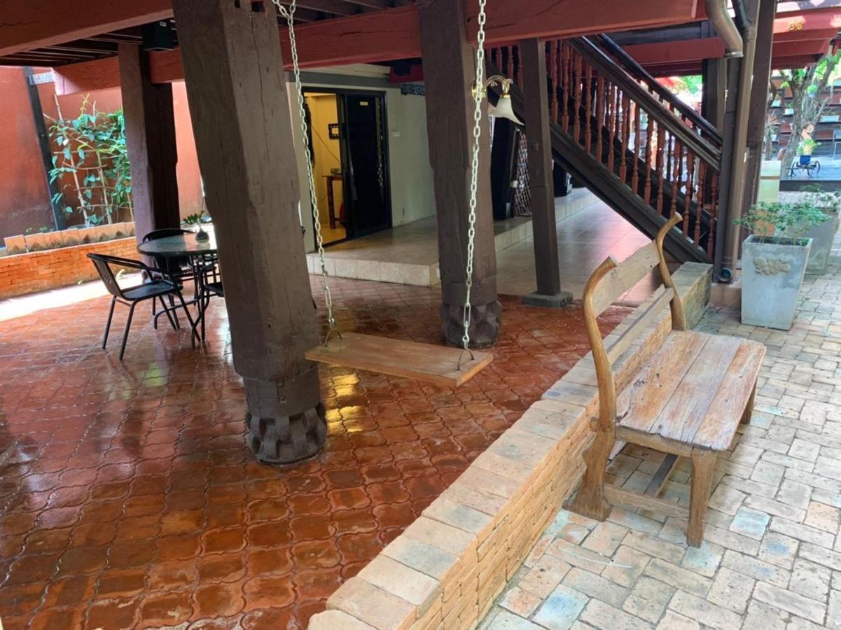Donpin8-Timeless House Chiang Mai Hotell Exteriör bild